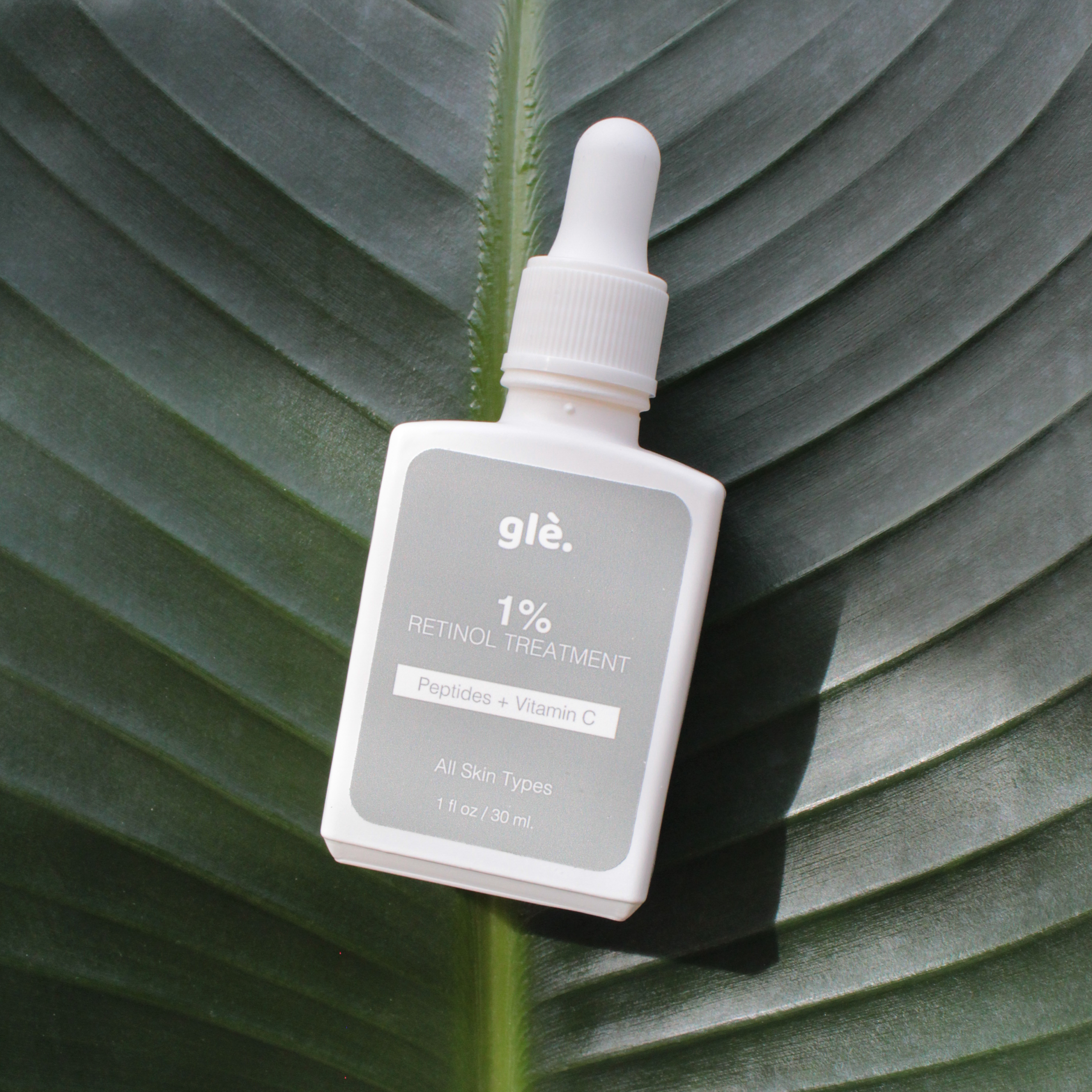 Glè Facial Serum 1% Retinol Treatment with Peptides