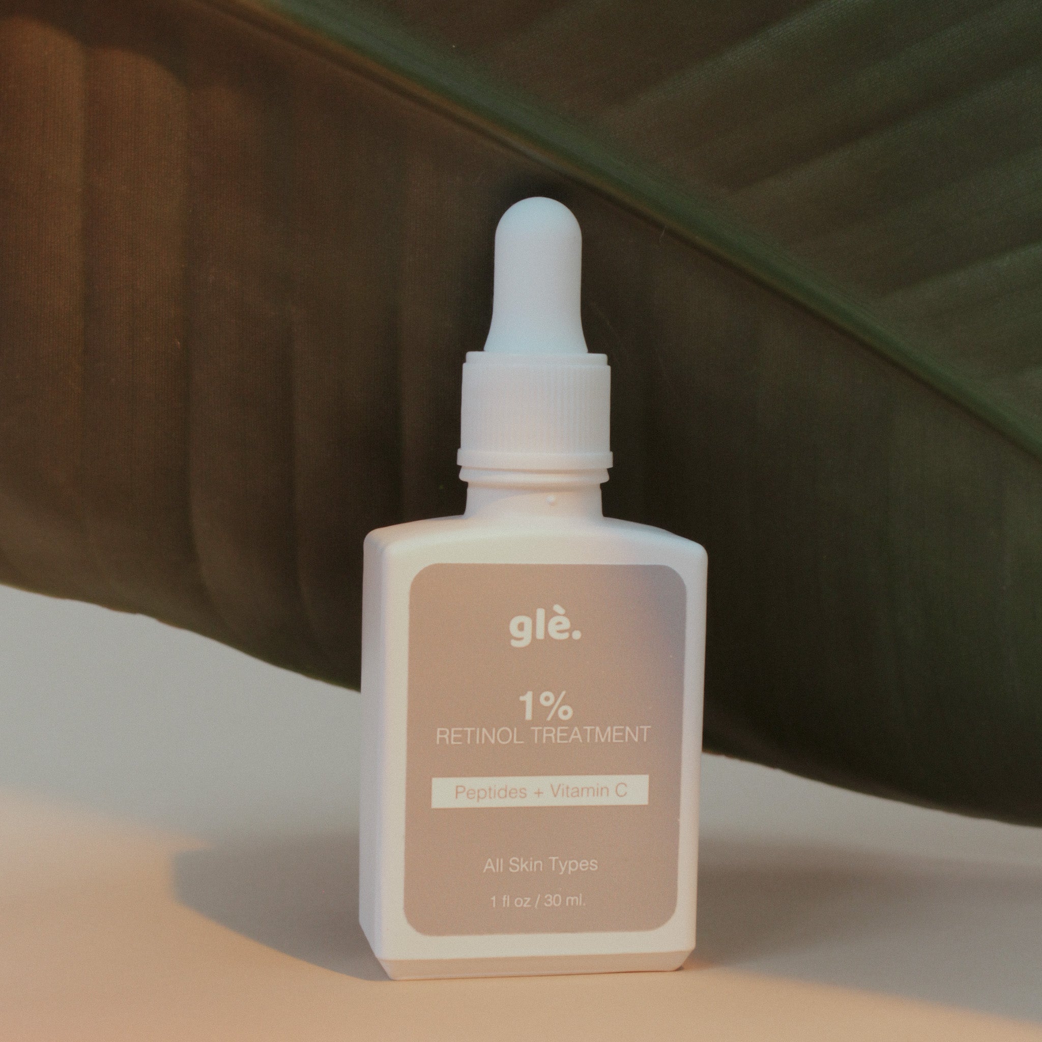 Glè Facial Serum 1% Retinol Treatment with Peptides
